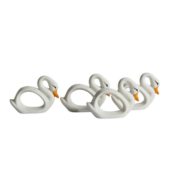 Vintage Porcelain White Swan Napkin Rings, Set of 4 Made in Taiwan - Picture 3 of 9